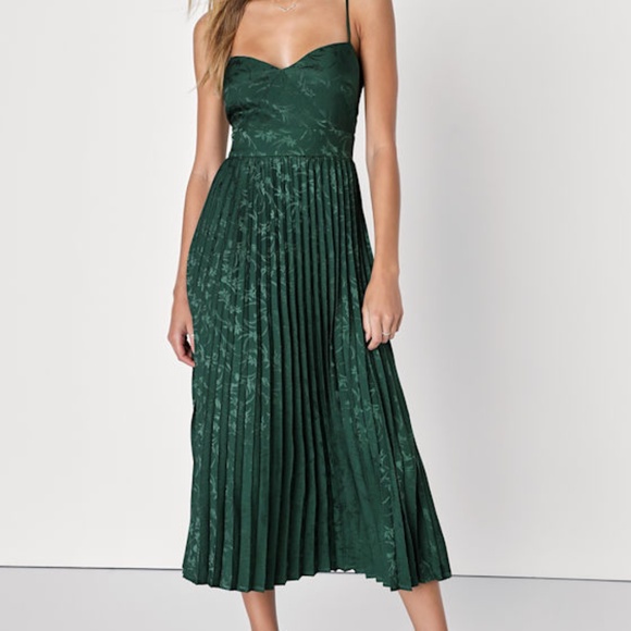 Lulus Regal Romance Emerald Floral Jacquard Pleated Satin Midi Dress Green - Picture 1 of 1